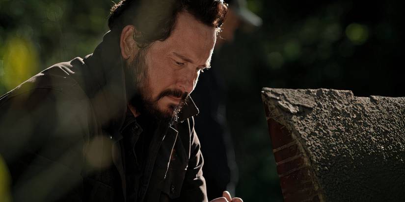 Rip Wheeler (Cole Hauser) is digging up his mother in Yellowstone.