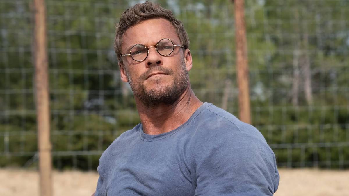 Alan Ritchson Hit Alan Ritchson's $29M Underseen WWII Sleeper Hit Resurfaces on Streaming ...