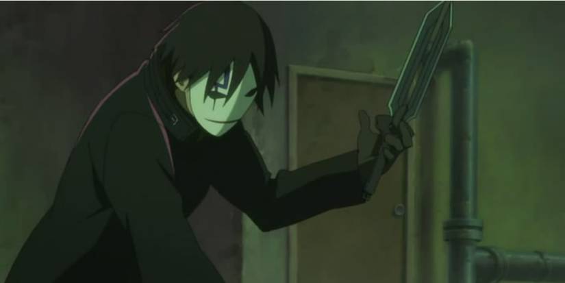 Hei pulls out his specialized dagger while fighting another Contractor in Darker Than Black.