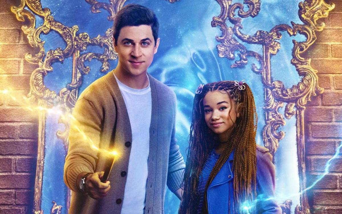 Hace unas semanas, Selena Gómez y David Henrie nos sorprendían anunciando el  regreso de 'Los Magos de Waverly Place', la comedia de Disney Channel que  marcó a toda una generación y que, image size:1200x750