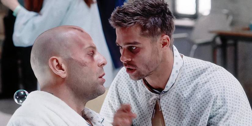 Bruce Willis and Brad Pitt in an asylum in 12 Monkeys