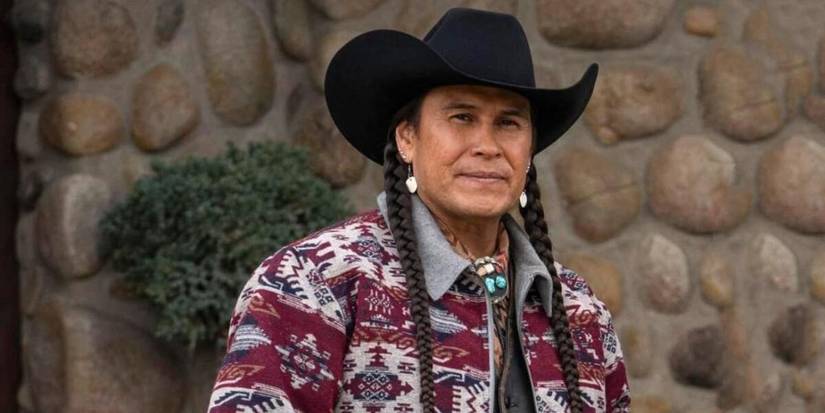 Moses Brings Plenty stars as Mo in Yellowstone