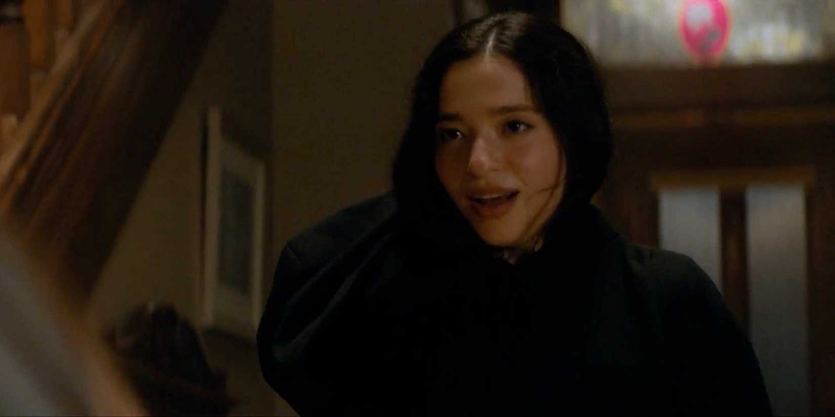 Mikey Madison as Amber in Scream