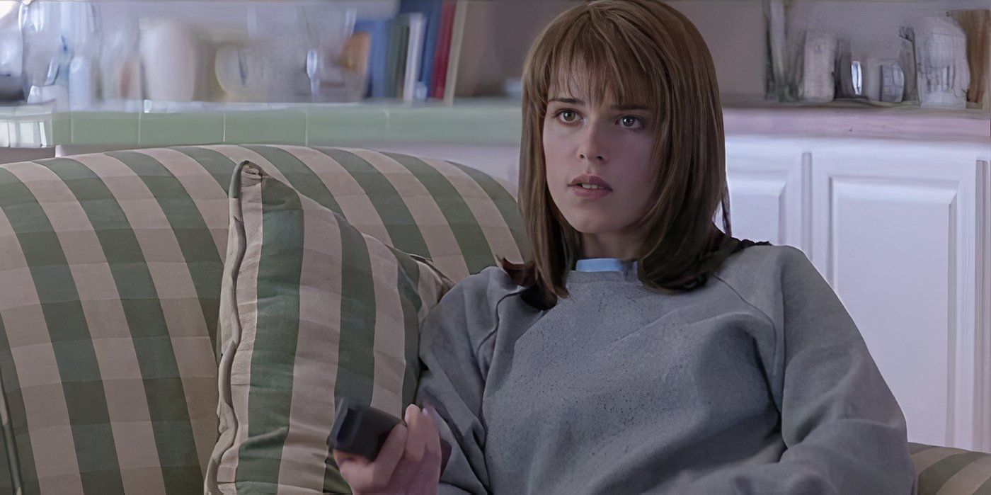 Neve Campbell Hilariously Broke Character in One Scream Scene (& It ...