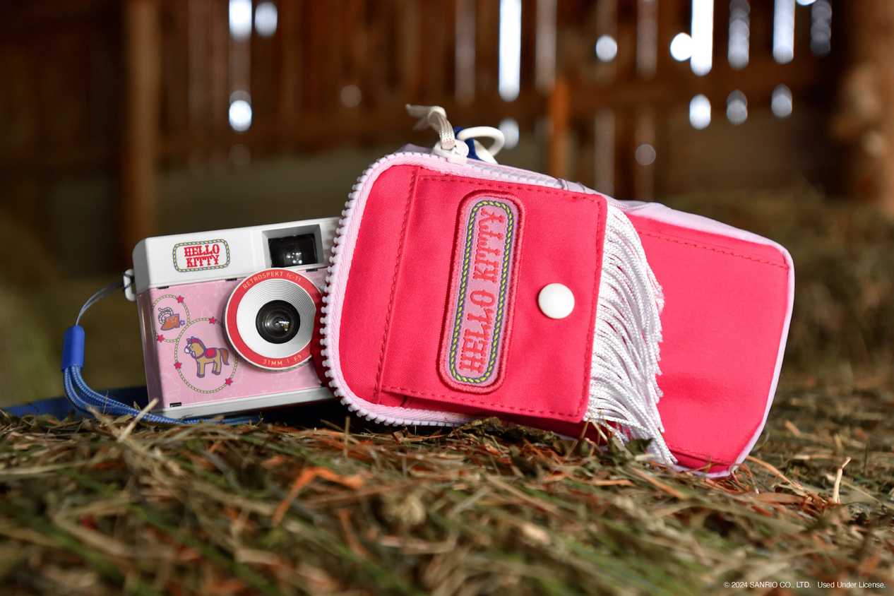 Hello Kitty Becomes a Cowgirl for the Holidays in New Limited-Edition Camera Release Hello Kitty Becomes a Cowgirl for the Holidays in New Limited-Edition Camera Release