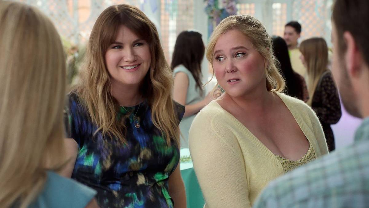 Amy Schumer's Critically Panned New Comedy Becomes Huge Hit on Streaming
