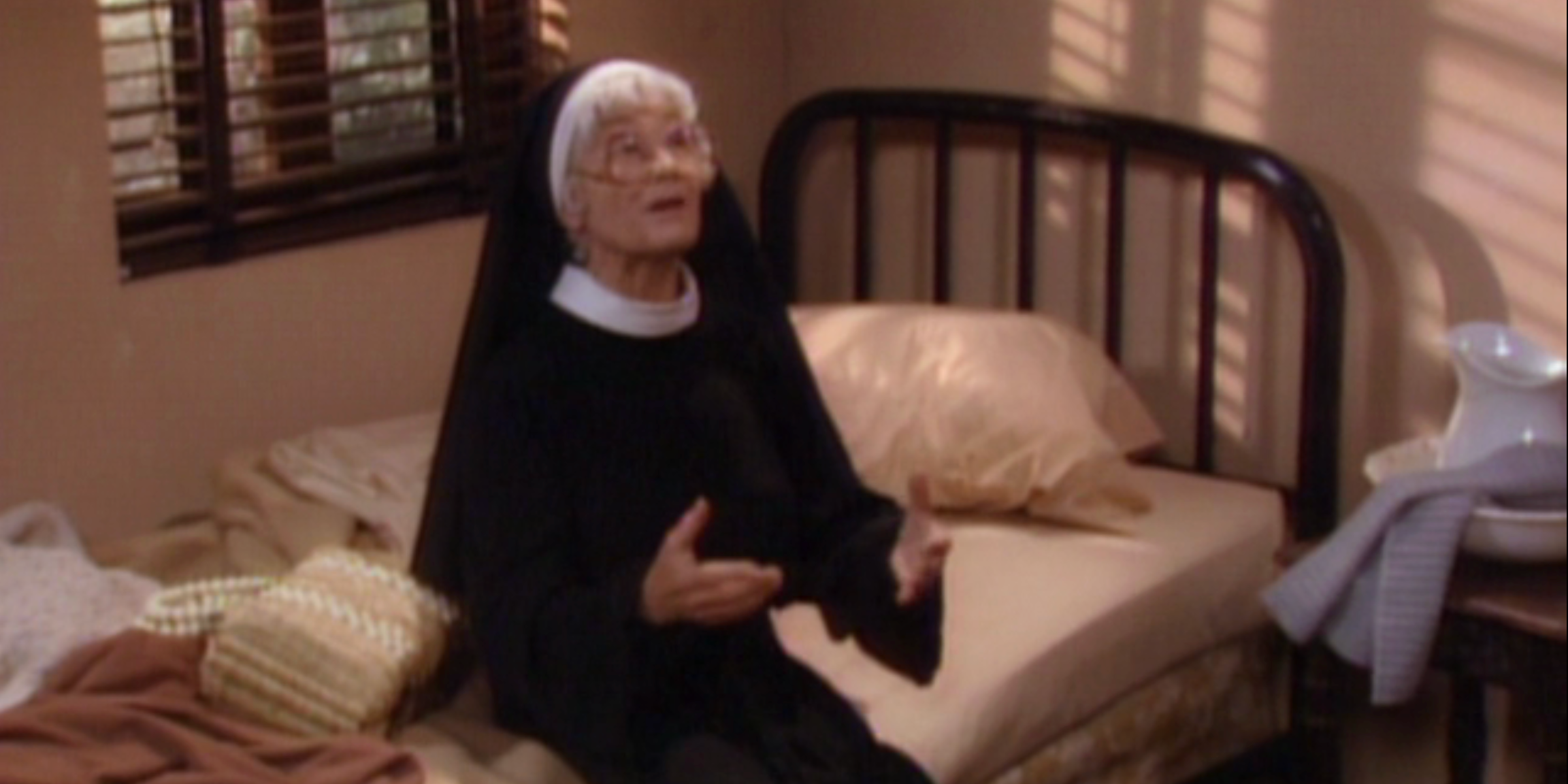 The Golden Girls - Sophia (Estelle Getty) torna-se freira