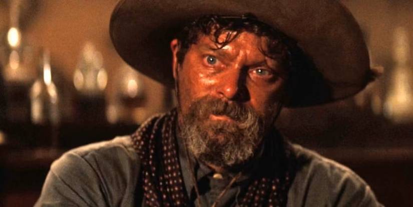 Ike Clanton (Stephen Lang) looks incredibly worried in Tombstone (1993).