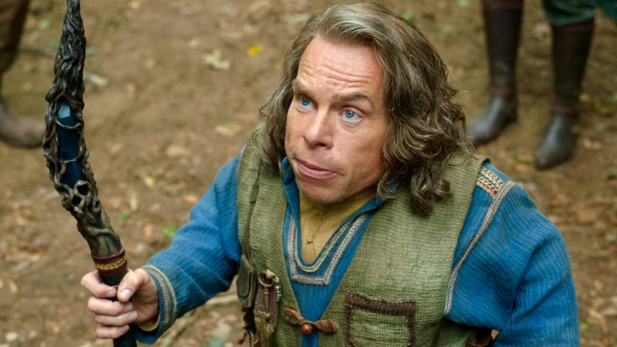 Warwick Davis Set to Receive BAFTA's Highest Honor, the Willow Star ...