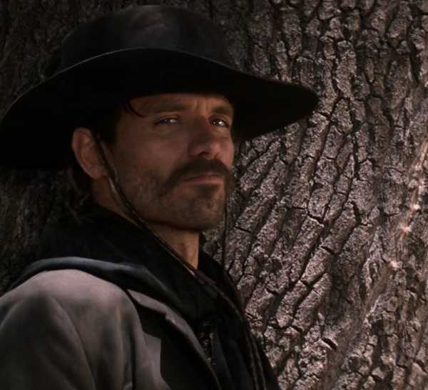 Trees From Ringo 32 Years Later, Val Kilmer and Kurt Russell's Iconic Western Isn't What ...