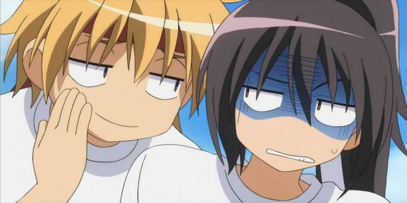 Usui leaning in towards Misaki while she is disgusted in Maid-Sama!