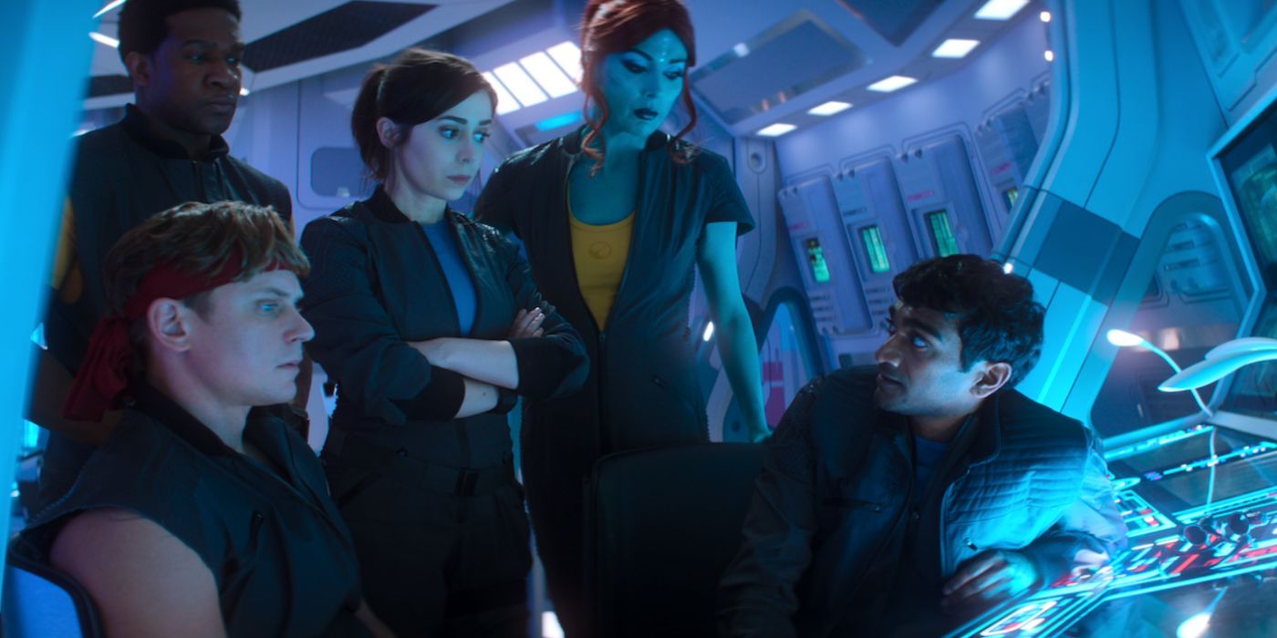 Black Mirror Season 7 Homaged a 25-Year-Old Tom Hanks Movie (& No One's ...