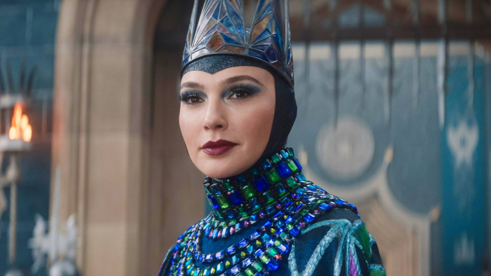 It Was A Delicious Role Gal Gadot Talks Playing The Evil Queen In