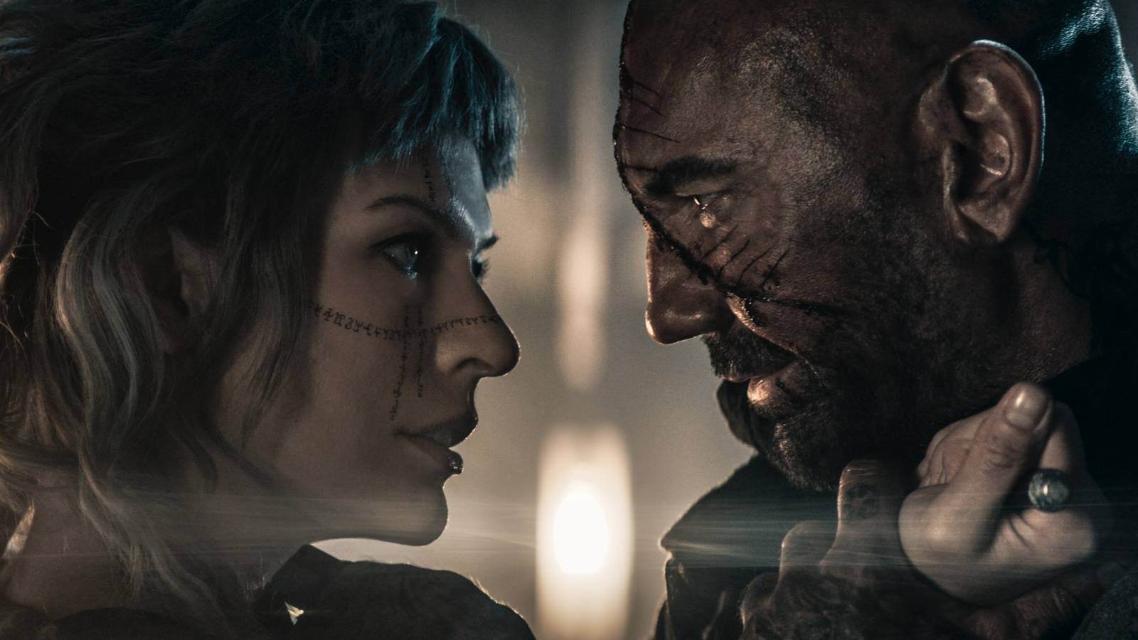 Grey Alys and Boyce fighting each other in the movie In the Lost Lands