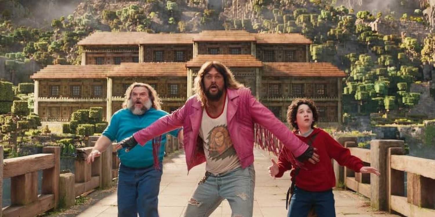 A Minecraft Movie: Cops Remove Kids From Theater for 'Chicken Jockey ...