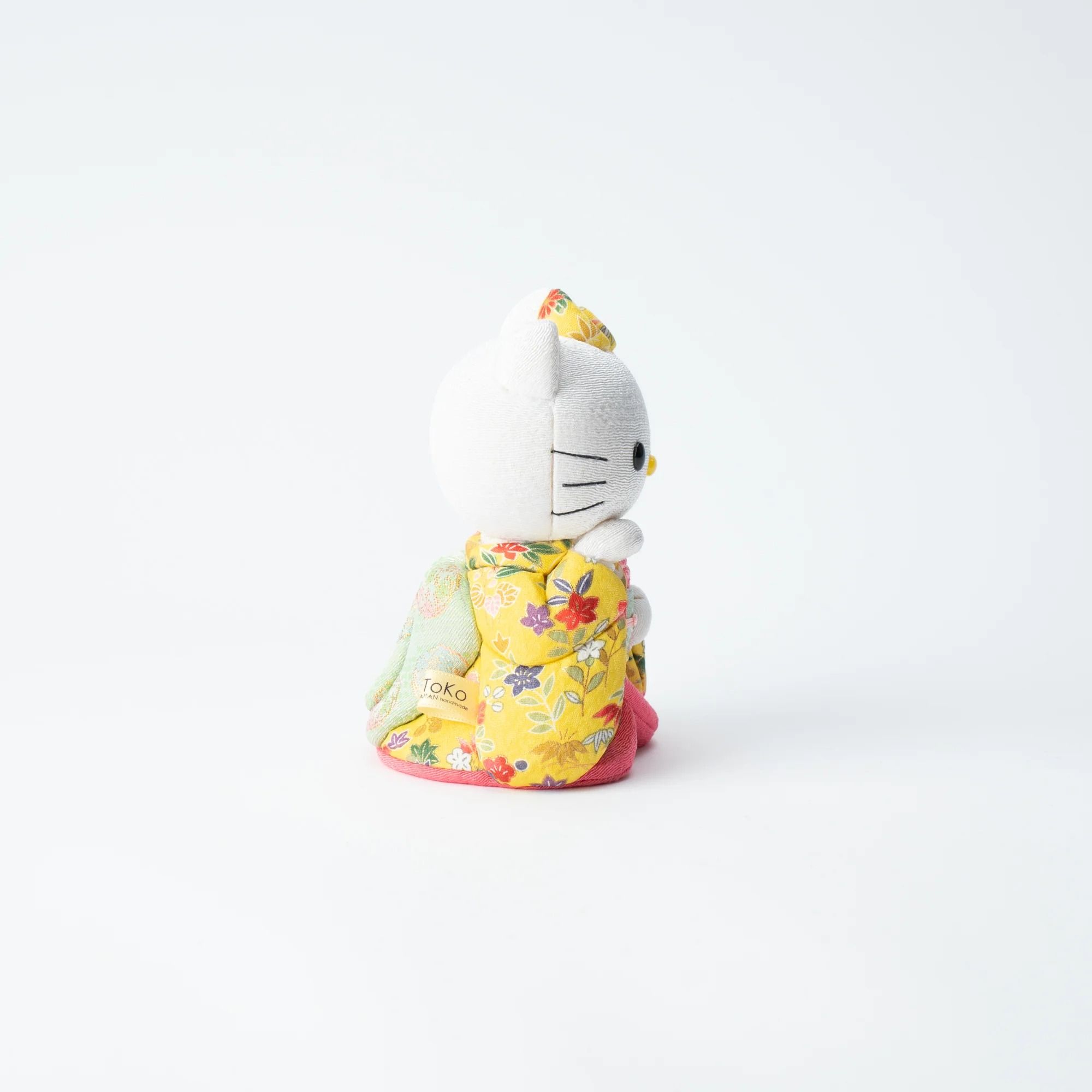 Hello Kitty Oozes Elegance & Refinement in New Limited-Edition