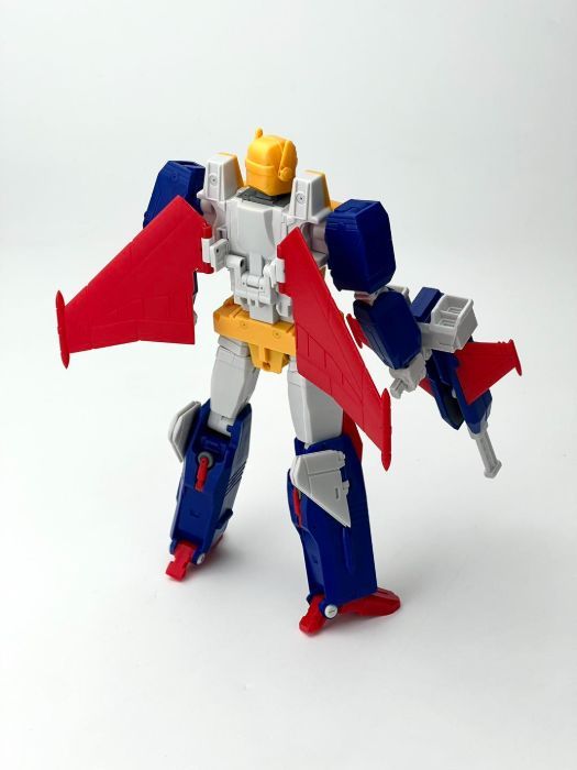 An Anime-Exclusive Transformers Autobot Gets New Prototype Reveal After ...