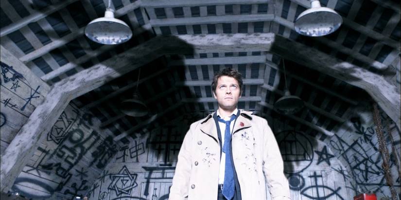 Misha Collins as Castiel revealing his angel wings in Supernatural 'Lazarus Rising'