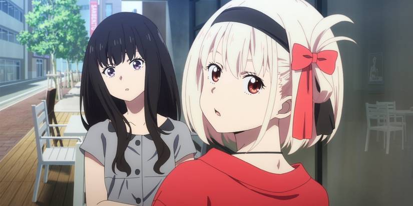 Chisato Nishikigi et Takina Inoue dans l'anime Lycoris Recoil