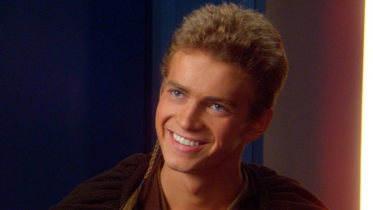 Hayden Christensen Star Sign