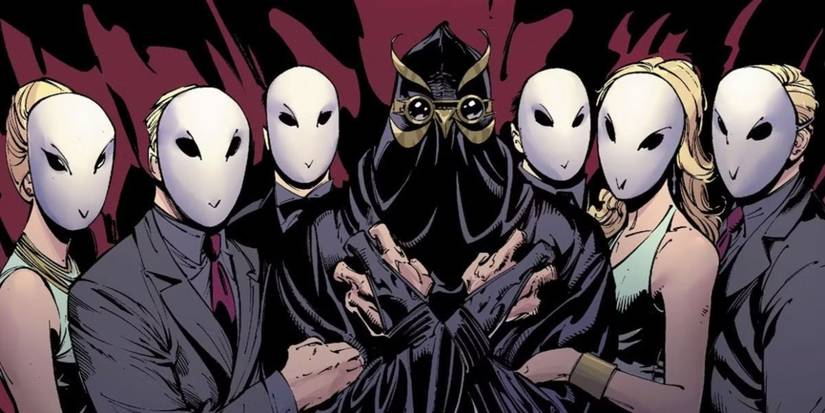 The masked owl court gathered around their assassin heel.