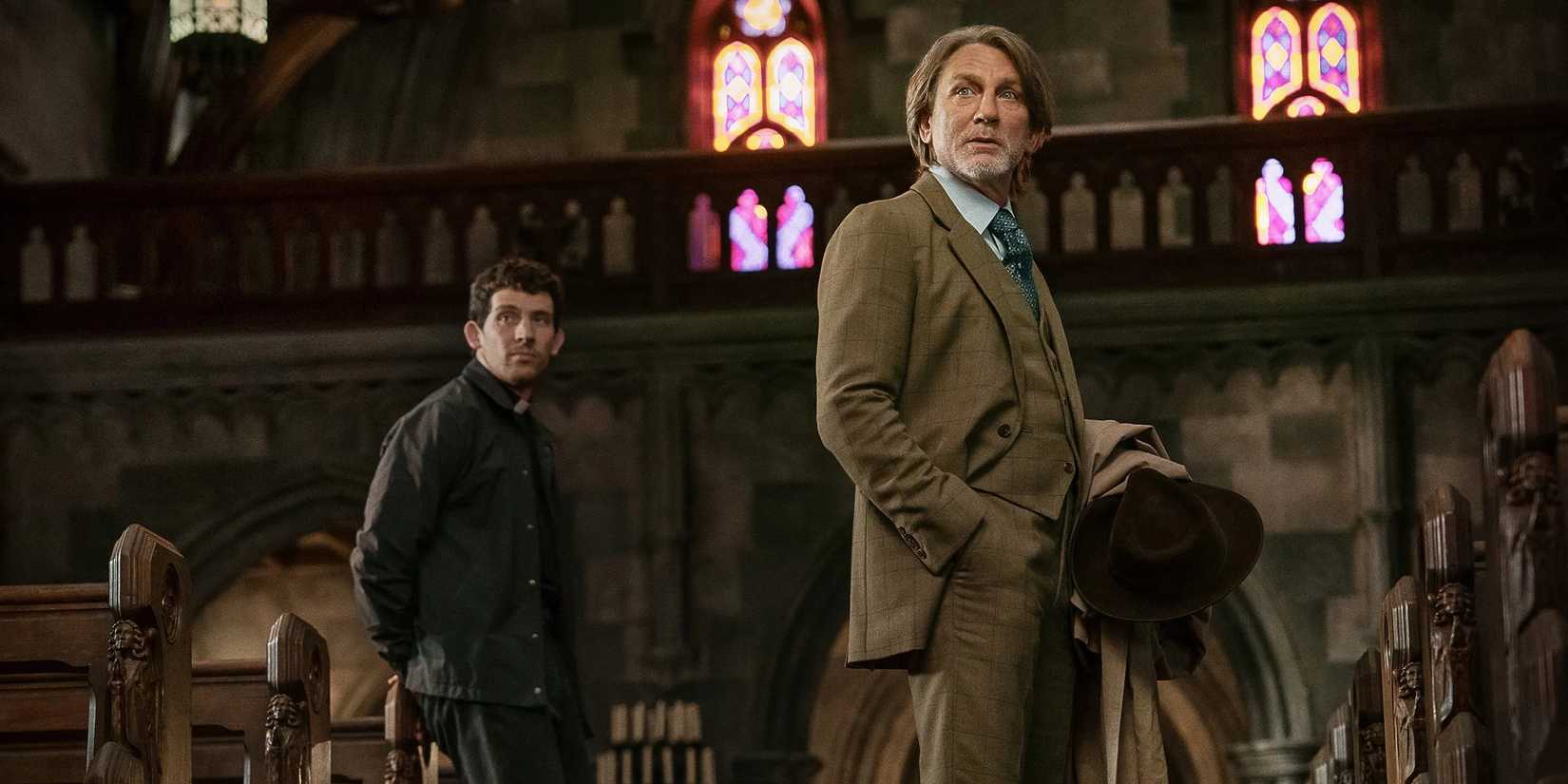 Netflix's Wake Up Dead Man: A Knives Out Mystery Lands a Perfect Rotten ...