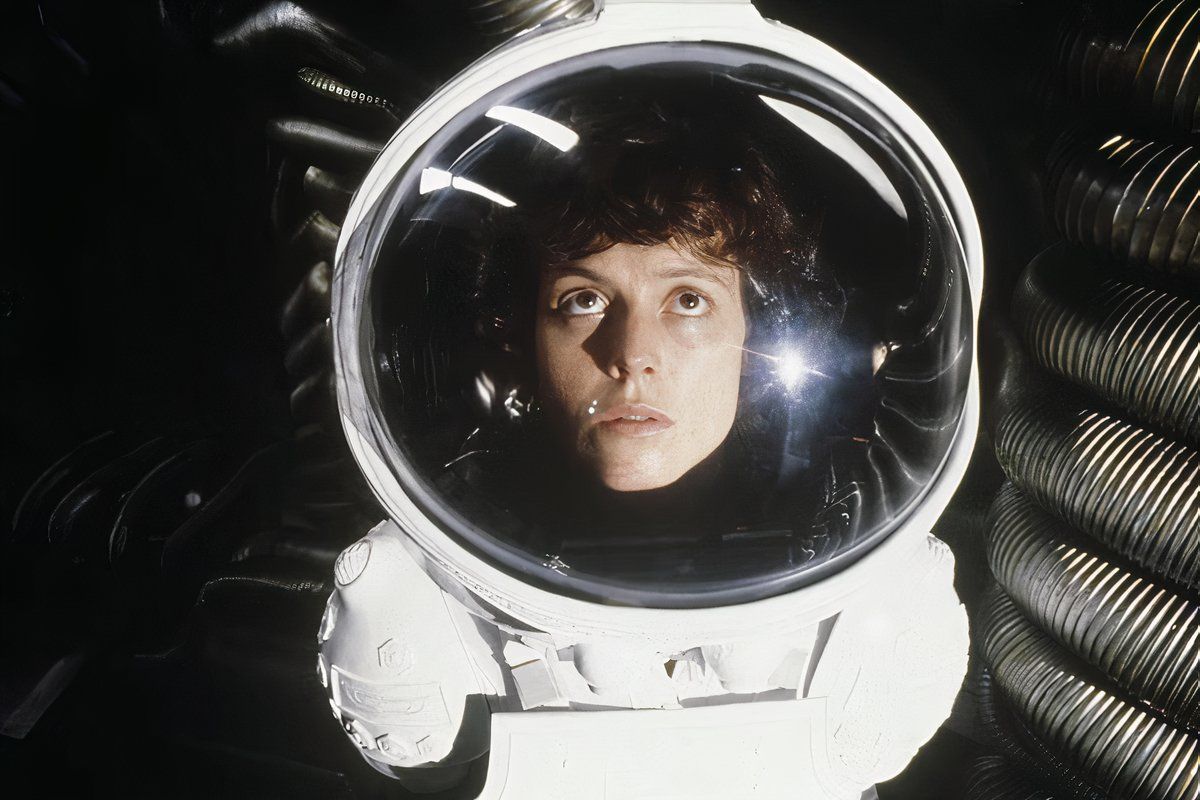 This Actor's Only Movie Role Defined a $1.6 Billion Sci-Fi Horror ...