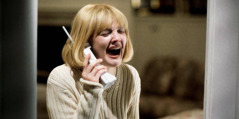 A masked killer stalks teenage girls by phone in Scream.