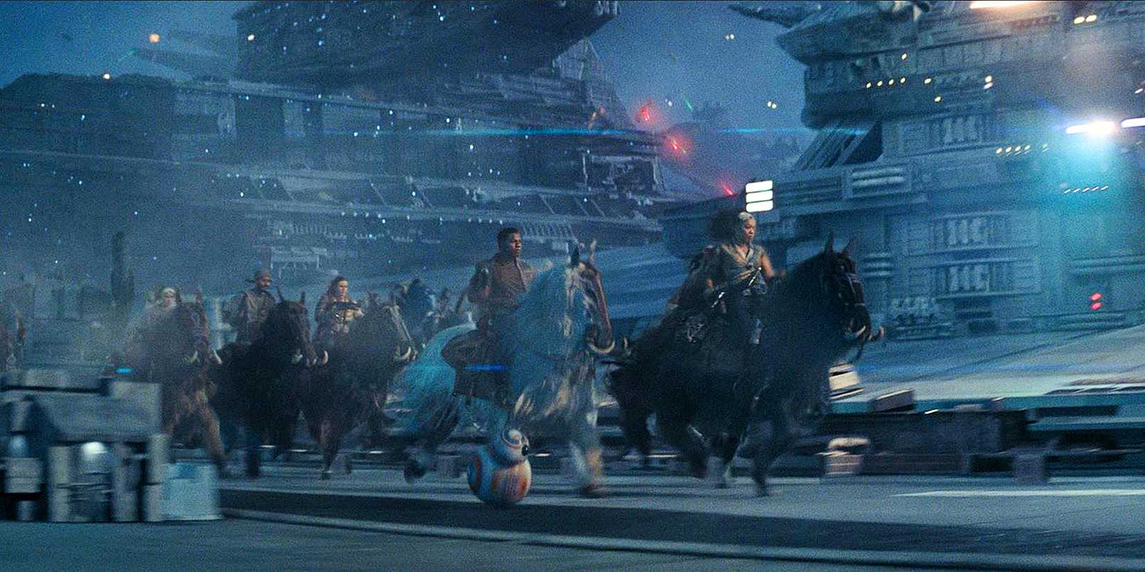 10 Undeniably Cool, Cinematic Moments In Star Wars: The Rise of Skywalker