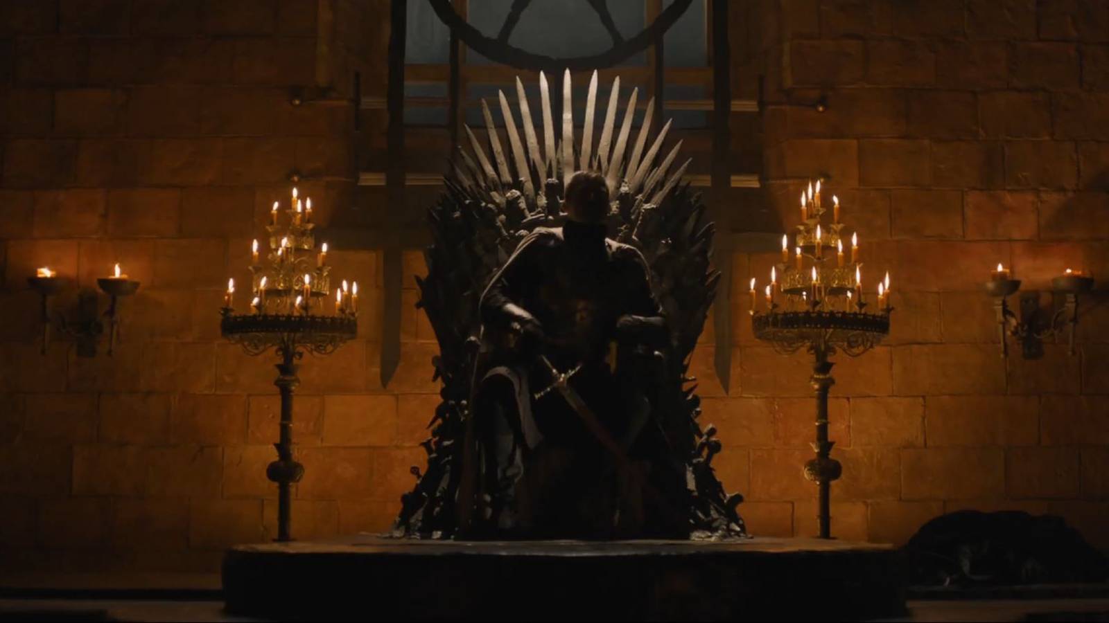 Game of Thrones Prequel First Look Unveils a Recast King in the Iron Throne