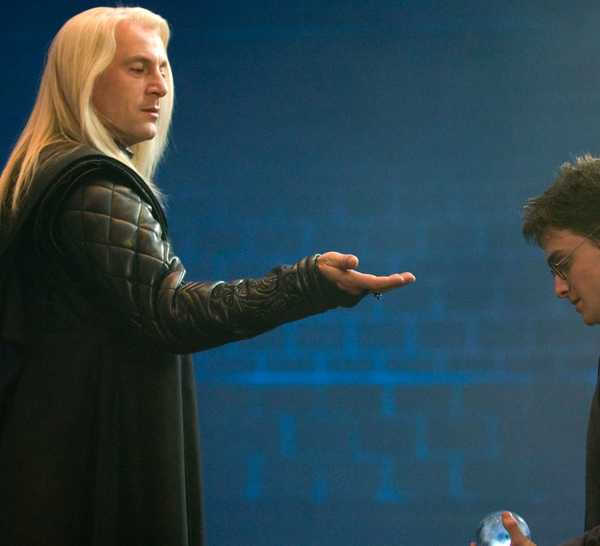 Jason Issacs Robe Legendary British Actor Weighs in on JK Rowling and Harry Potter Trans ...