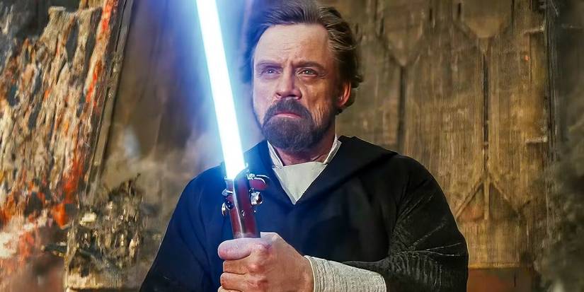 Luke Skywalker (Mark Hamill) in the last Jedi holding his blue laser lights.