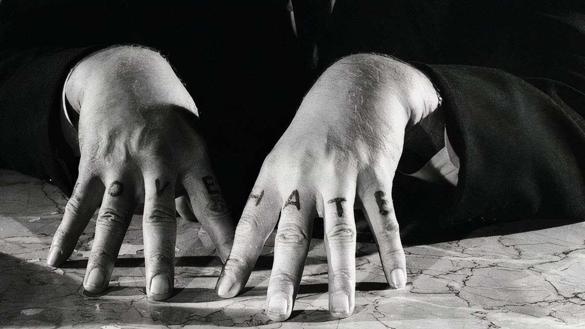 Roger Ebert Called The Night of the Hunter '1 of the Greatest of All American Films'