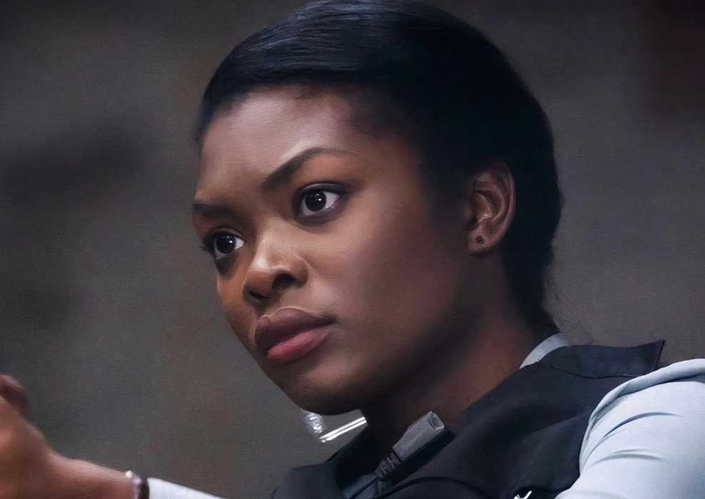 Special Agent Kristen Chazal in FBI