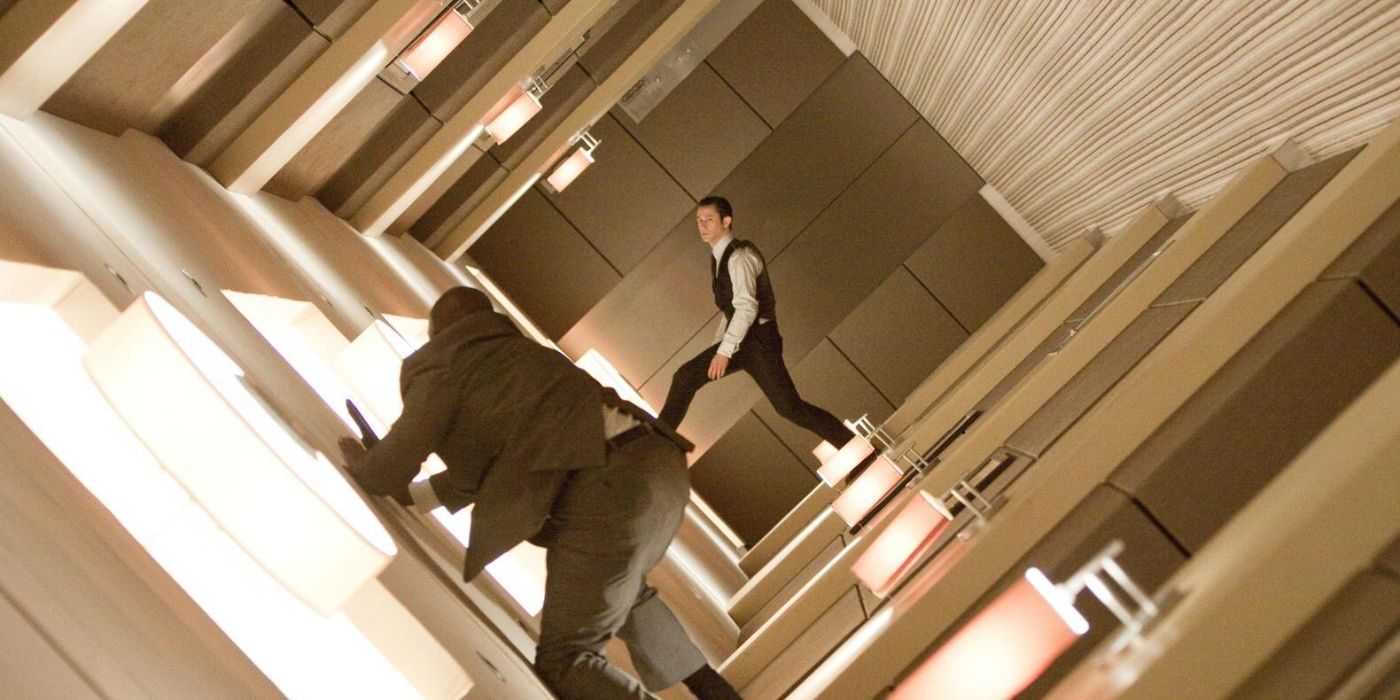 Joseph Gordon-Levitt as Arthur fighting a goon in a moving hallway from the movie Inception (2010)