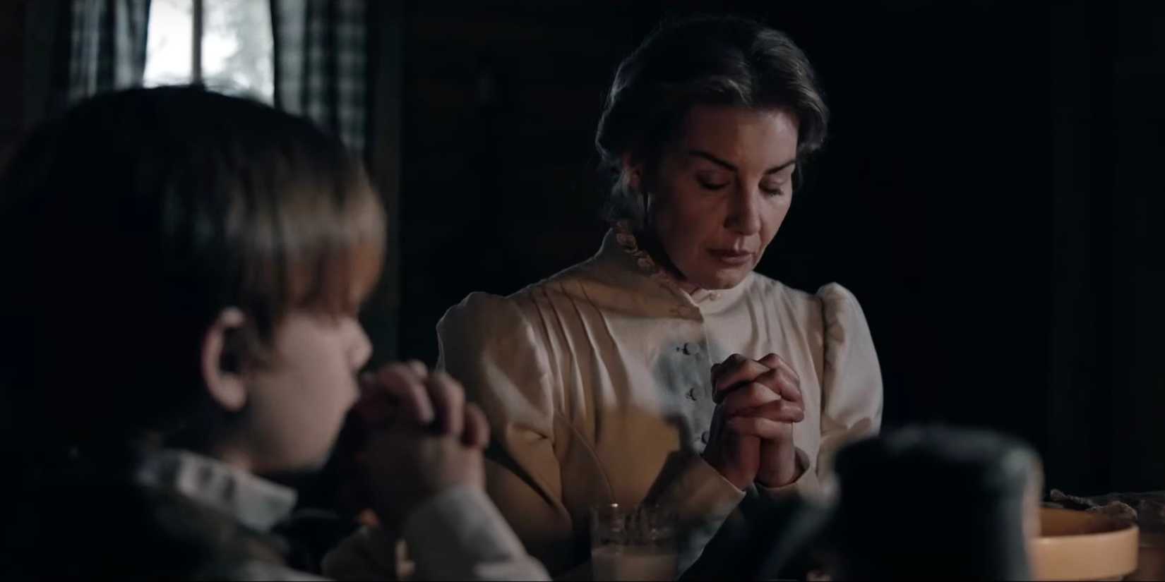 Margaret Dutton praying with Spencer Dutton on Yellowstone