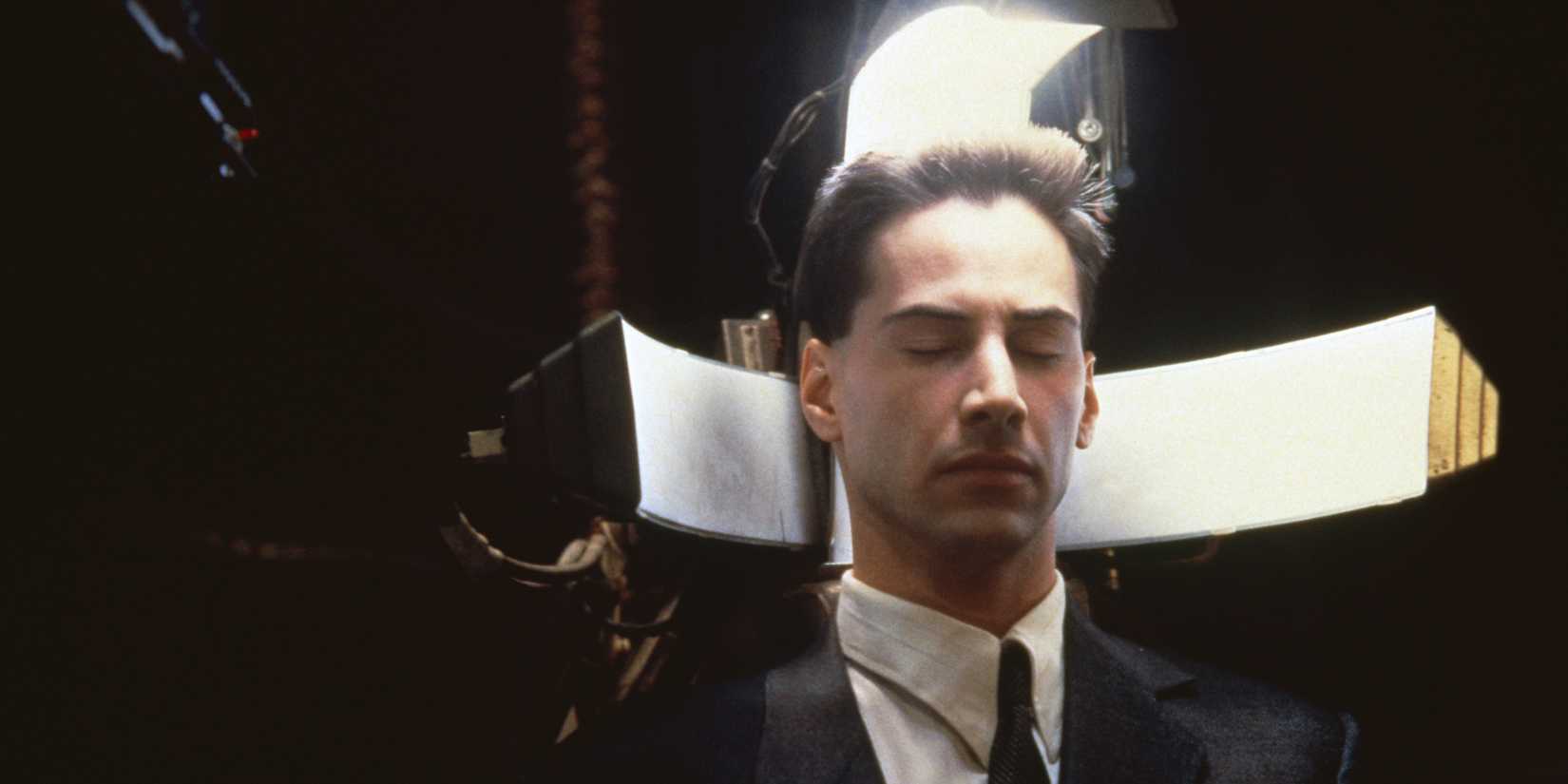 Keanu Reeves in Johnny Mnemonic