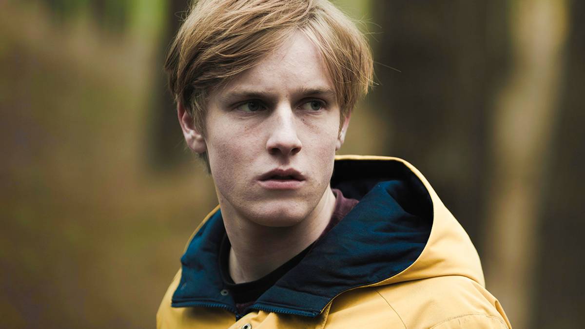 Dark Serial Netflix's Dark Has Genius-Level Time-Travel Mythology