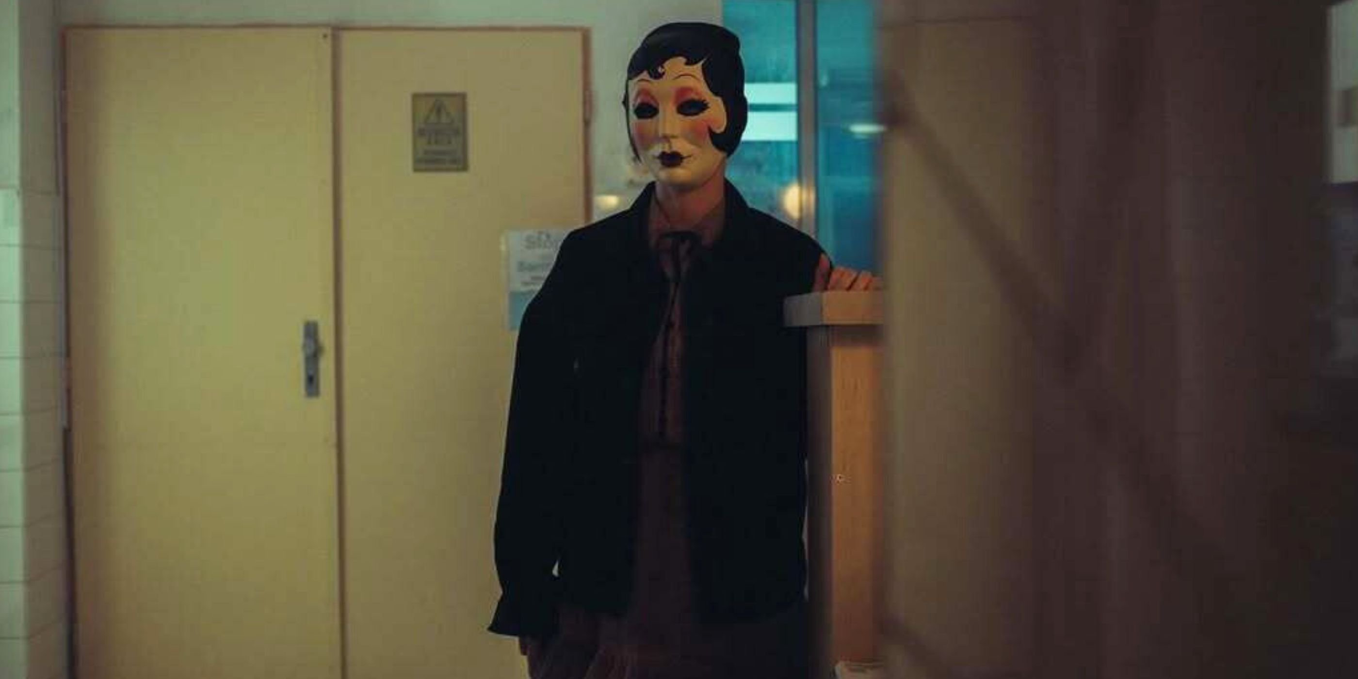 the-strangers-chapter-2-letitzia-fabbri