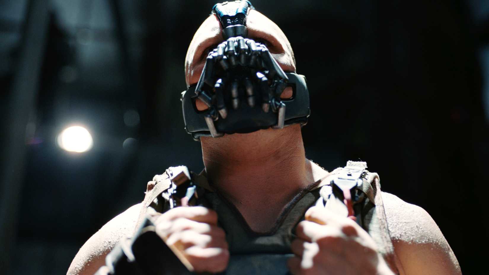 The Massive Star Warner Bros. Wanted For The Riddler in Christopher ...