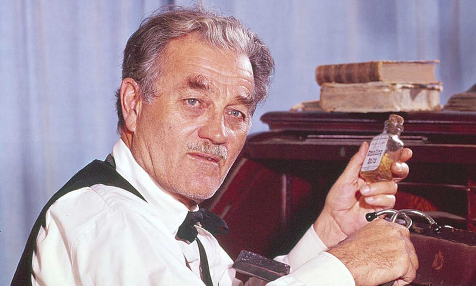 Star Trek's Doctor McCoy Was Influenced by This TV Western Doctor