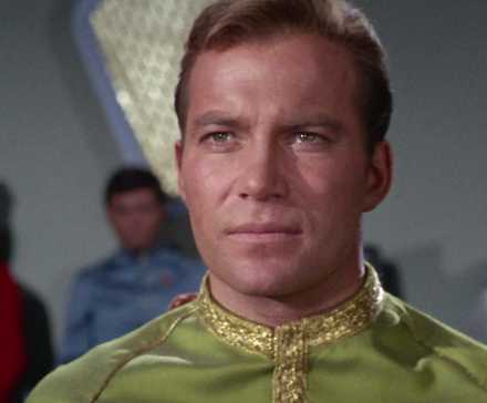 Kirk aguardando um julgamento