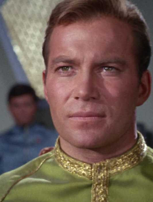 Star Trek First Looks Show Off Next Sagas for Captain Janeway, James T ...