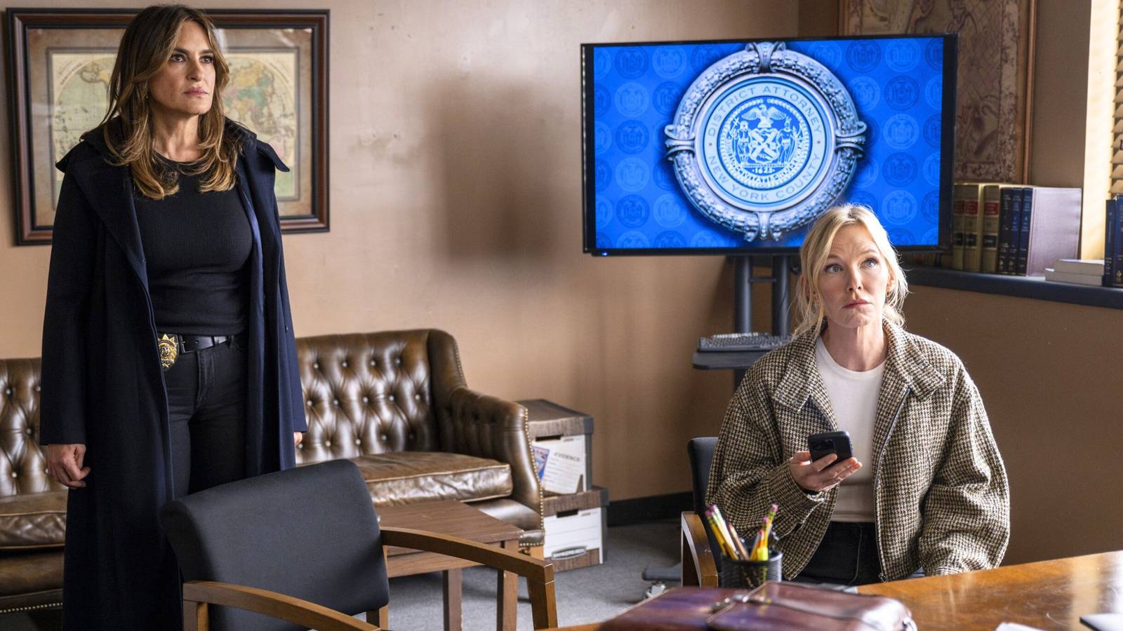 law-order-svu-season-26-mariska-hargitay-kelli-giddish