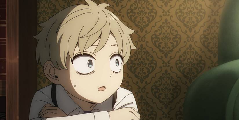 Phim Spy x Family mùa 3: Loid Forger phản ứng với vụ nổ bên ngoài trong đoạn hồi tưởng.