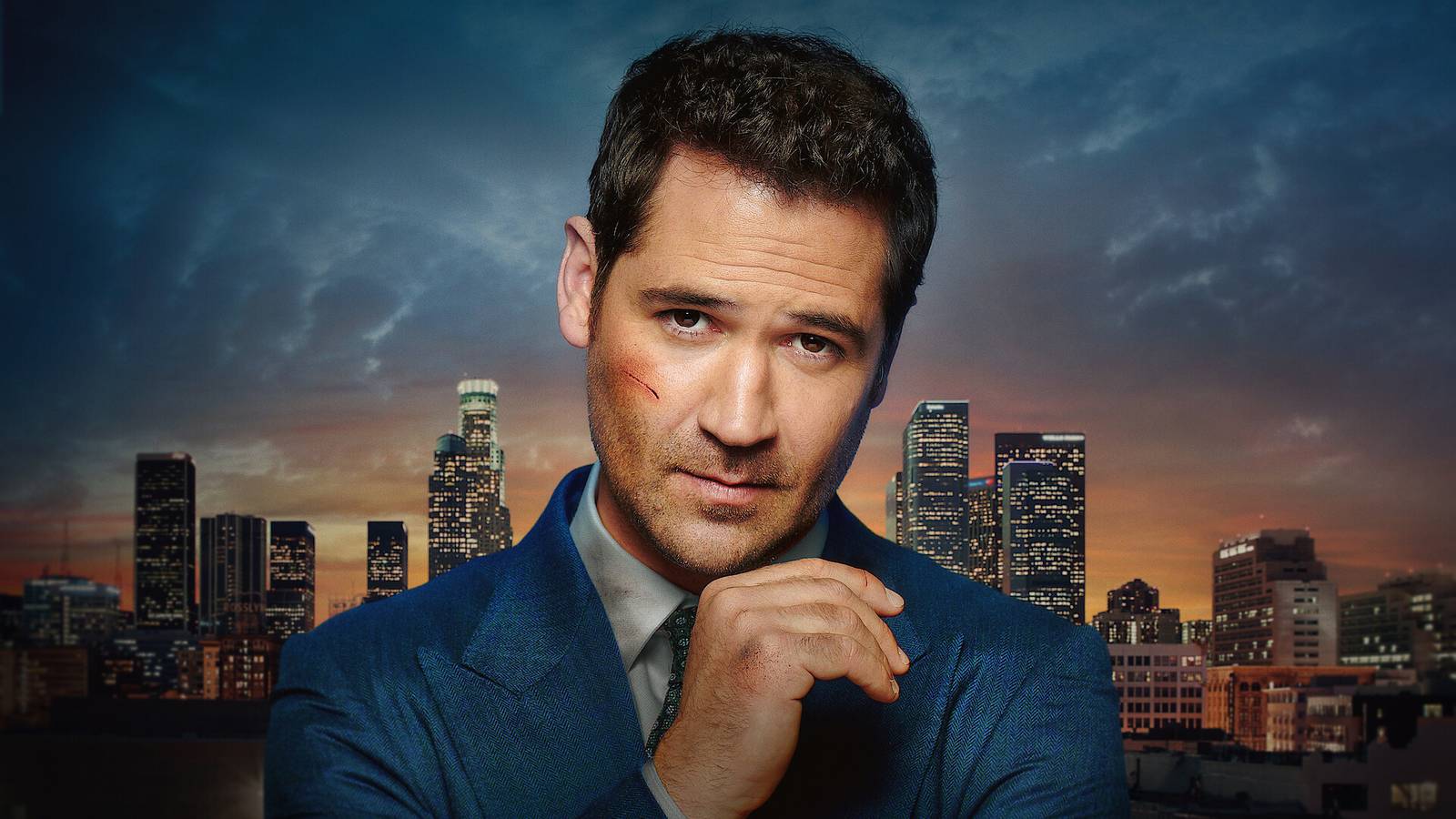 Manuel Garcia-Rulfo in a poster for The Lincoln Lawyer