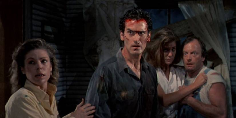 Bruce Campbell in Evil Dead II