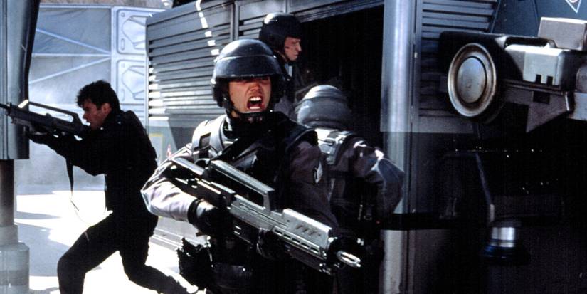 Starship Troopers, the Sci-Fi Cult Classic, Is Leaving Netflix on Nov. 1
