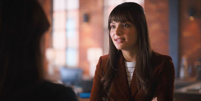 Cassady McClincy Zhang as Mel talking to Reenie in Tracker 'The Old Ways'