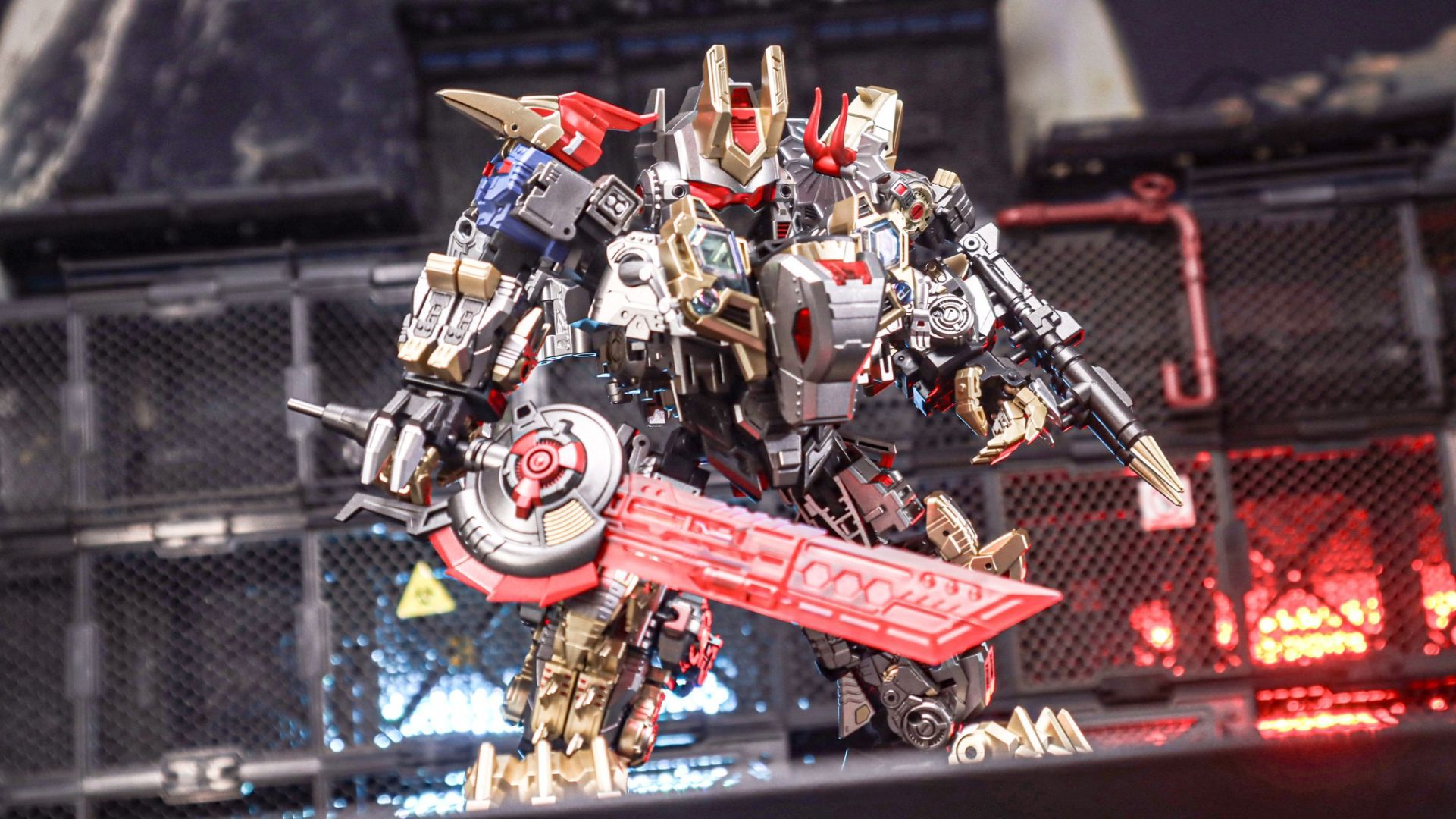Transformers Fans Get First-Look Reveal at New Dinobot Combiner